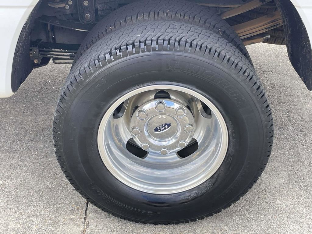 Certified 2024 Ford F350 Lariat w/ Lariat Ultimate Package image 9