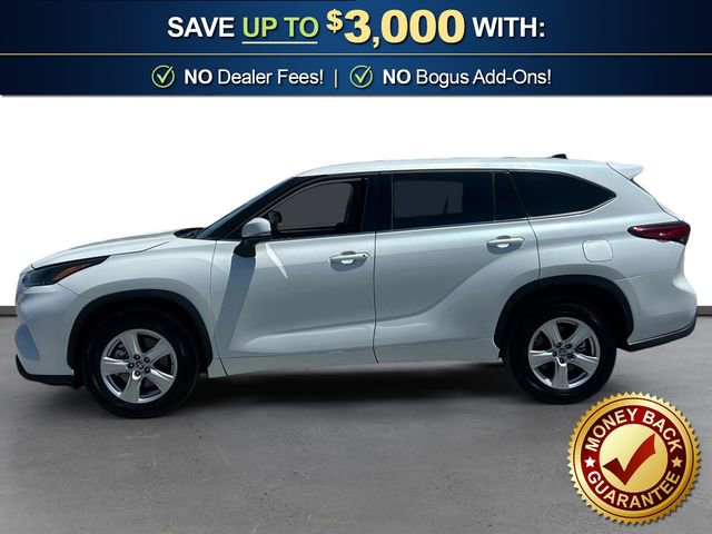 Used 2022 Toyota Highlander LE FWD video 2