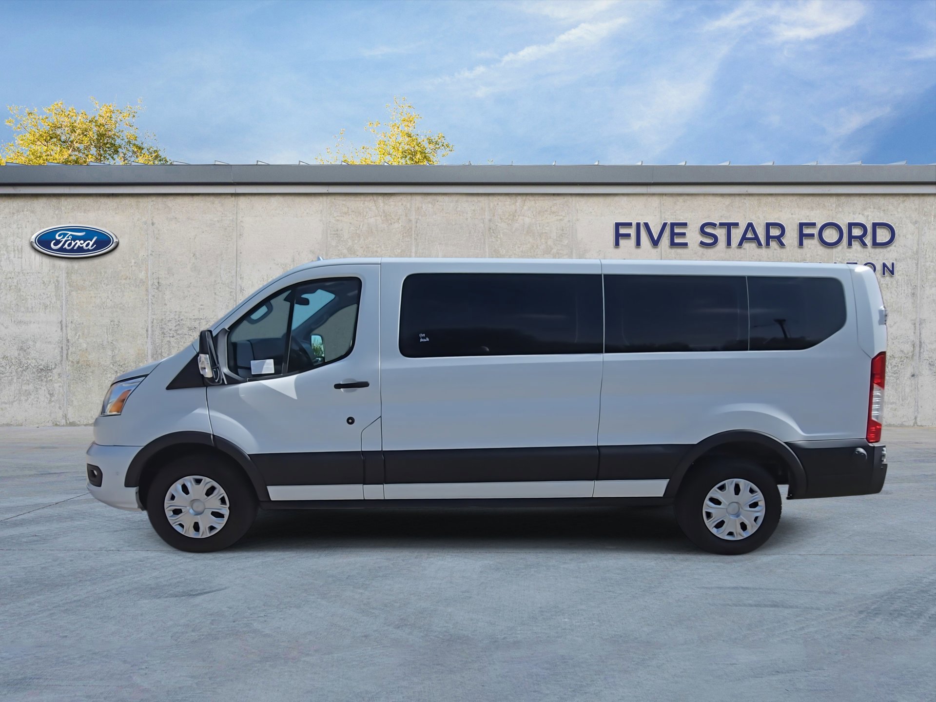 Certified 2020 Ford Transit 350 XLT image 2