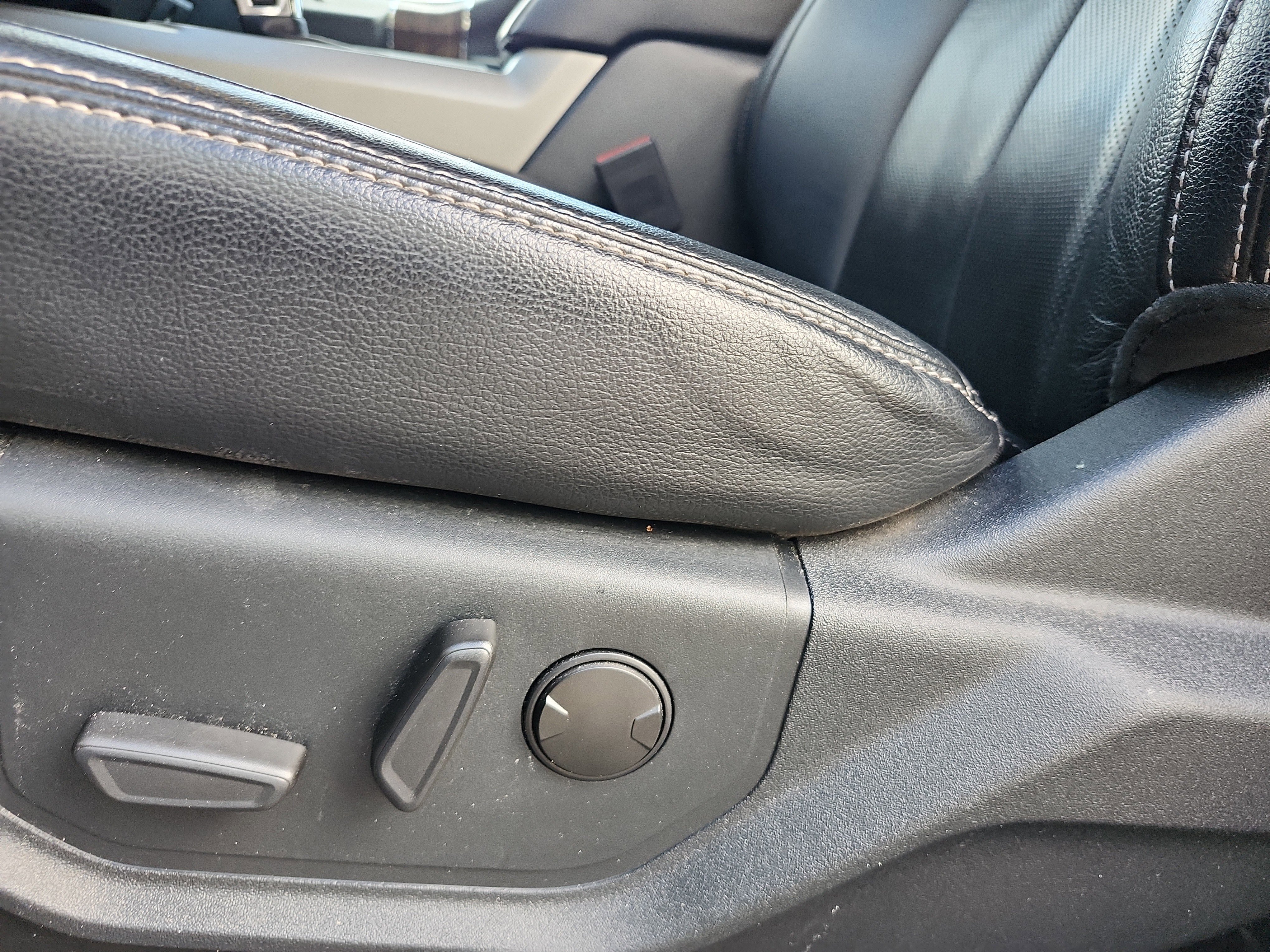 Certified 2020 Ford F150 Lariat image 15