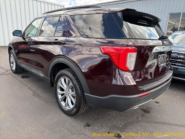 Certified 2022 Ford Explorer XLT w/ Equipment Group 202A AWD/4WD image 4