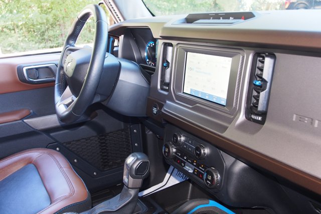 Certified 2023 Ford Bronco Outer Banks AWD/4WD image 10