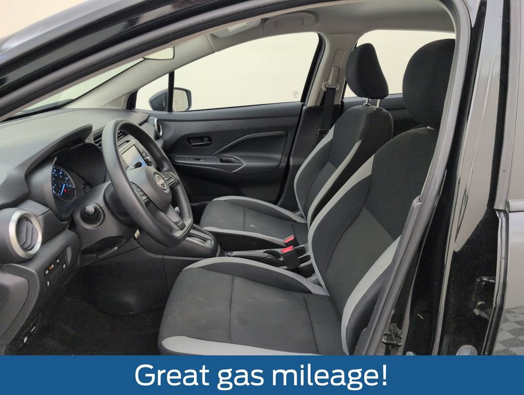 Used 2025 Nissan Versa S FWD image 4