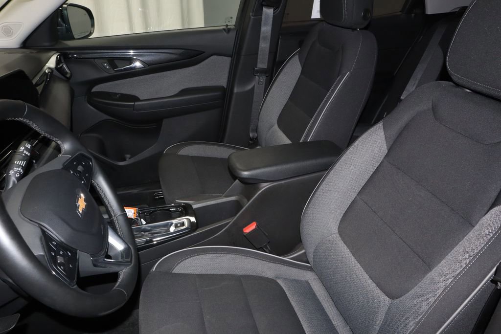 Used 2025 Chevrolet TrailBlazer LT w/ LT Cold Weather Package image 25