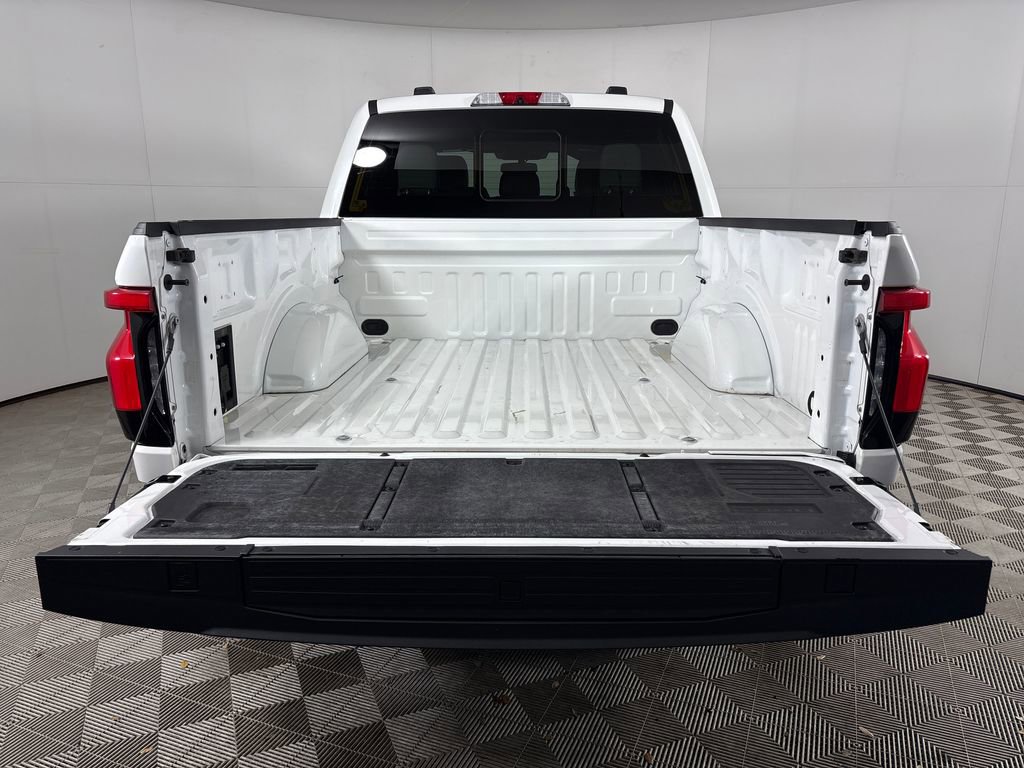 Certified 2023 Ford F150 Lightning Platinum image 29