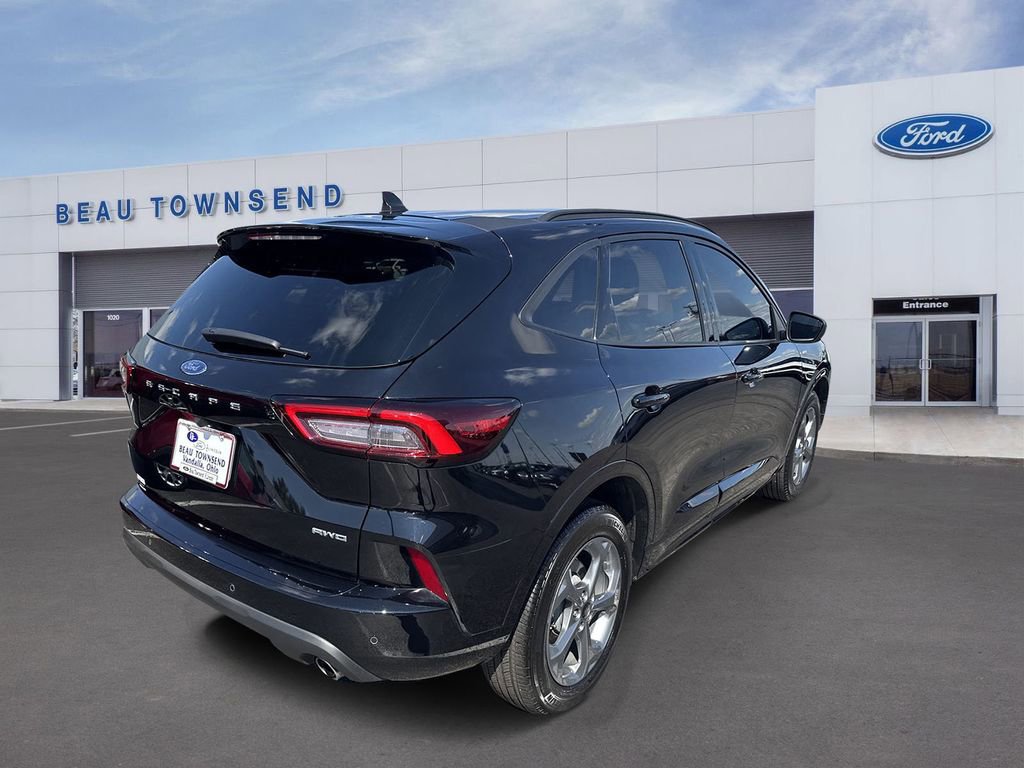 Certified 2023 Ford Escape ST-Line w/ Tech Pack #1 image 5