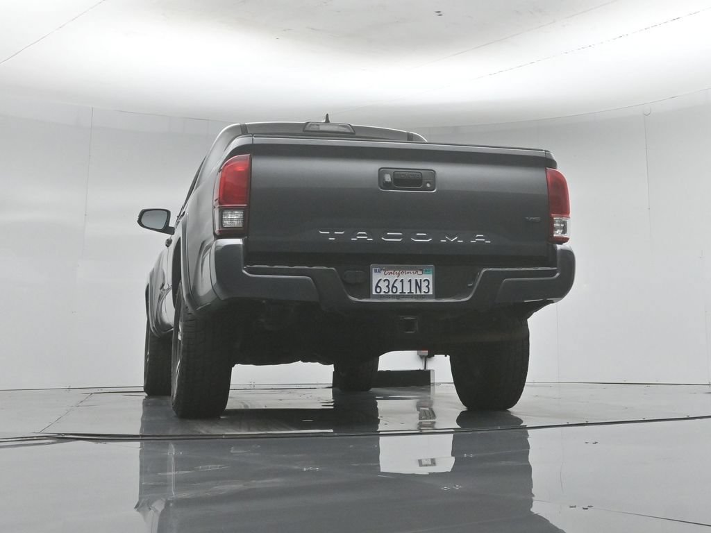 Used 2019 Toyota Tacoma TRD Sport AWD/4WD image 50