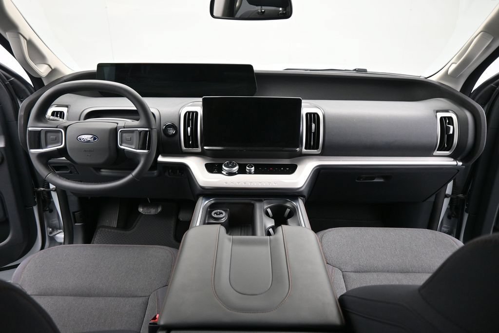 Certified 2025 Ford Expedition Max Active RWD image 17