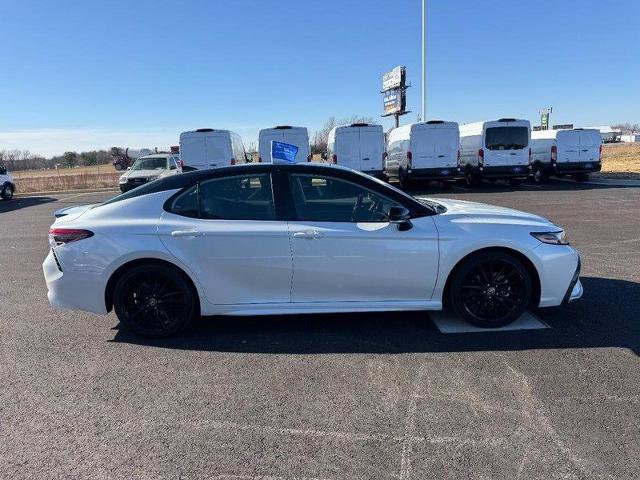 Used 2022 Toyota Camry XSE w/ Cold Weather Package image 4
