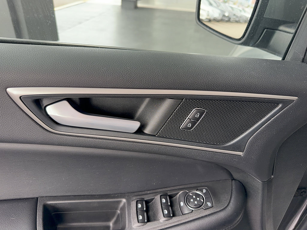 Certified 2023 Ford Edge SEL AWD/4WD image 9