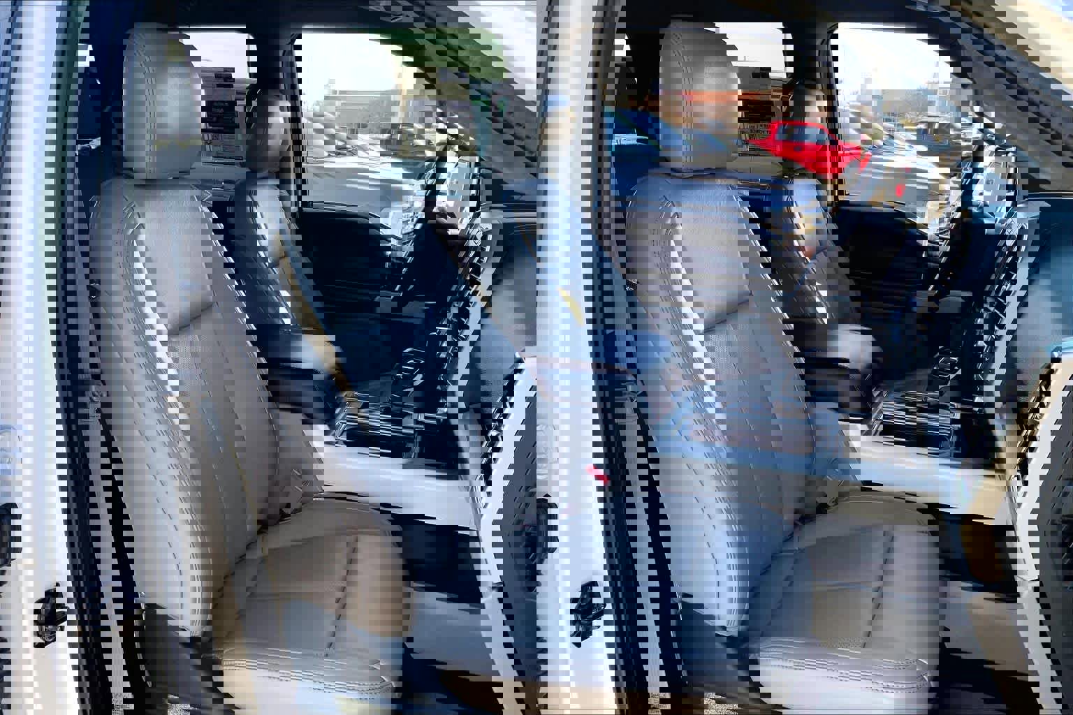 Certified 2020 Ford F150 Lariat w/ Equipment Group 502A Luxury image 11