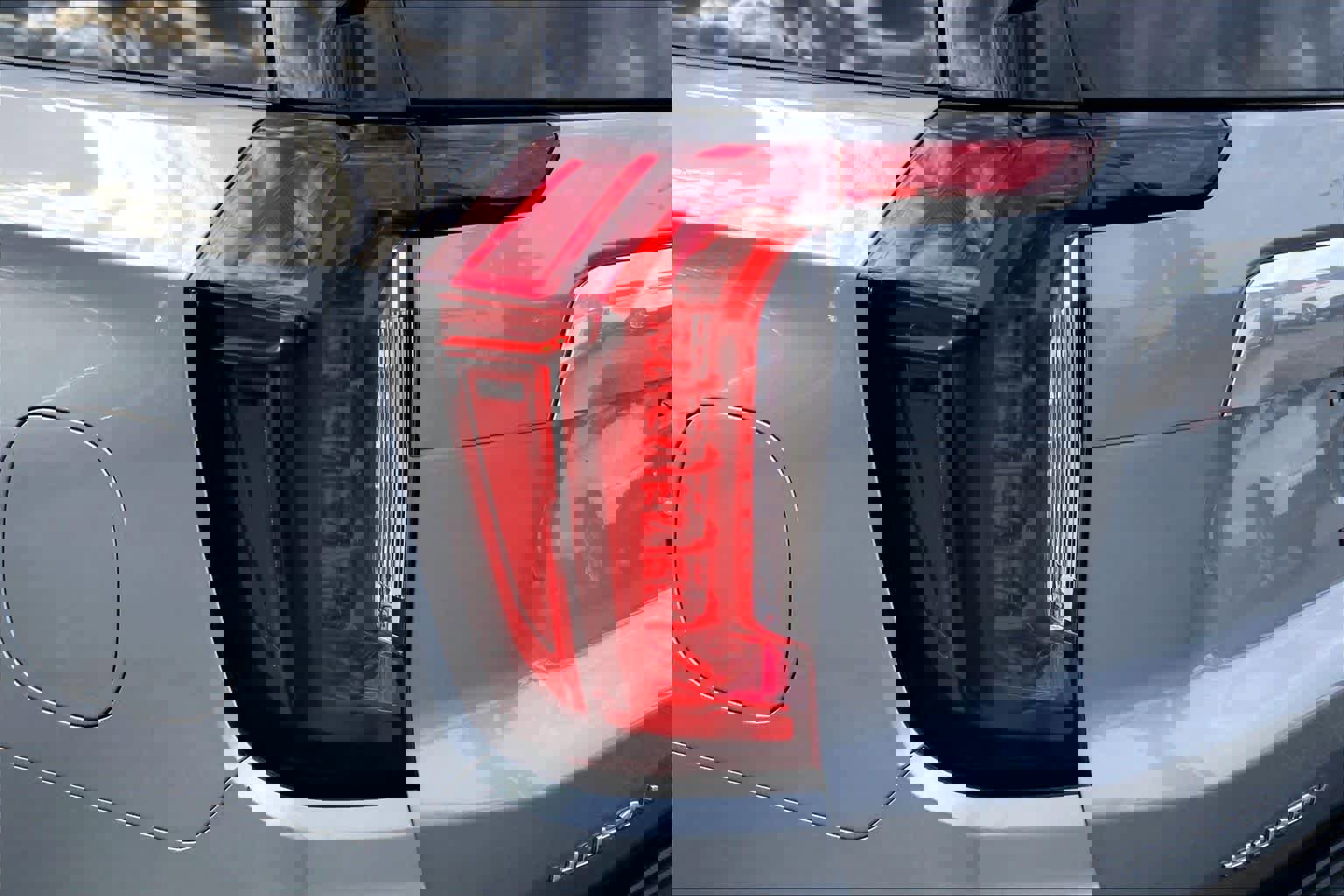 Used 2024 GMC Yukon Denali w/ Advanced Technology Package image 27