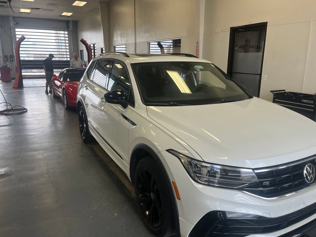 Used 2023 Volkswagen Tiguan SE R-Line