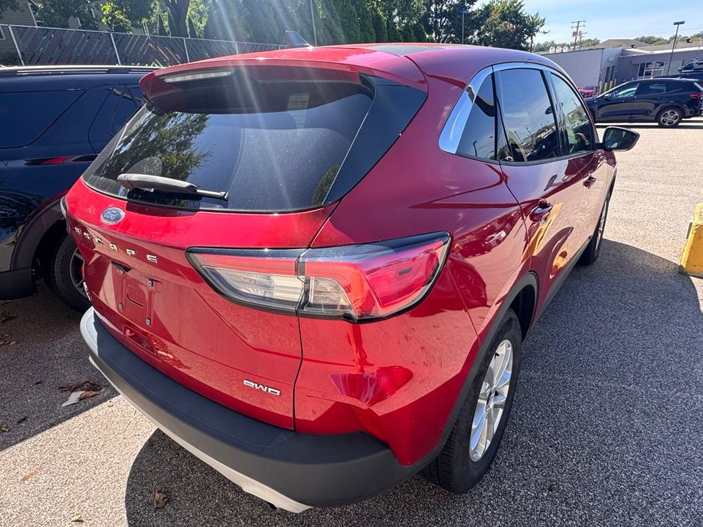 Certified 2021 Ford Escape SE w/ Cold Weather Package AWD/4WD image 4