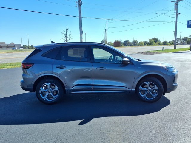 Certified 2024 Ford Escape ST-Line w/ Tech Pack #1 AWD/4WD image 6