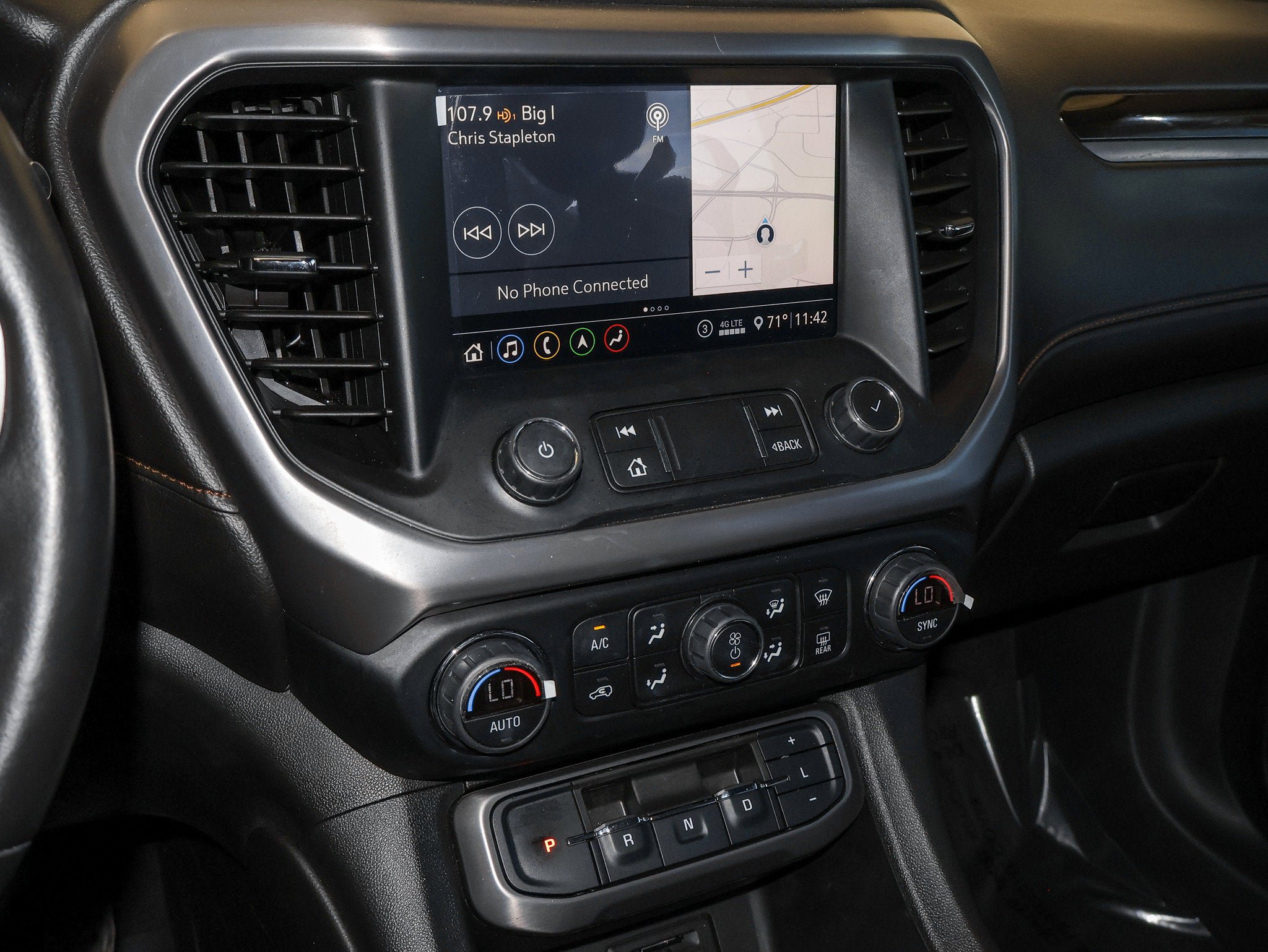 Used 2020 GMC Acadia AT4 w/ Driver Alert Package II AWD/4WD image 29