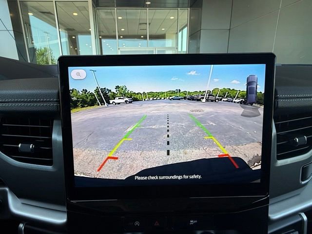 Certified 2024 Ford Expedition XLT RWD image 31