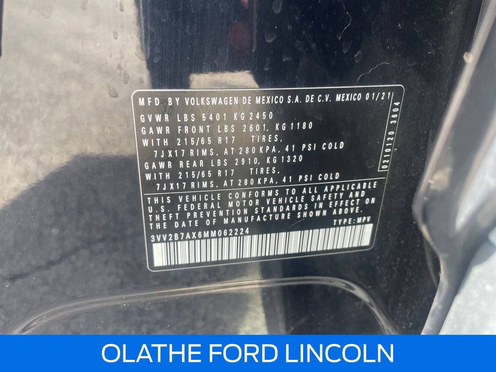 Used 2021 Volkswagen Tiguan SE w/ Panoramic Sunroof Package image 15