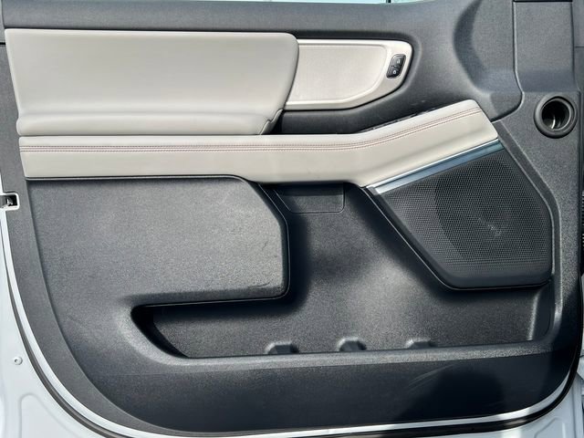 Certified 2025 Ford Expedition Active image 20