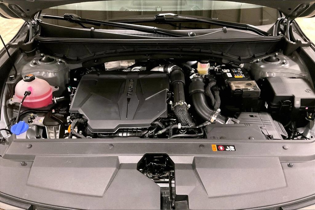 Used 2025 Hyundai Santa Cruz Limited image 12