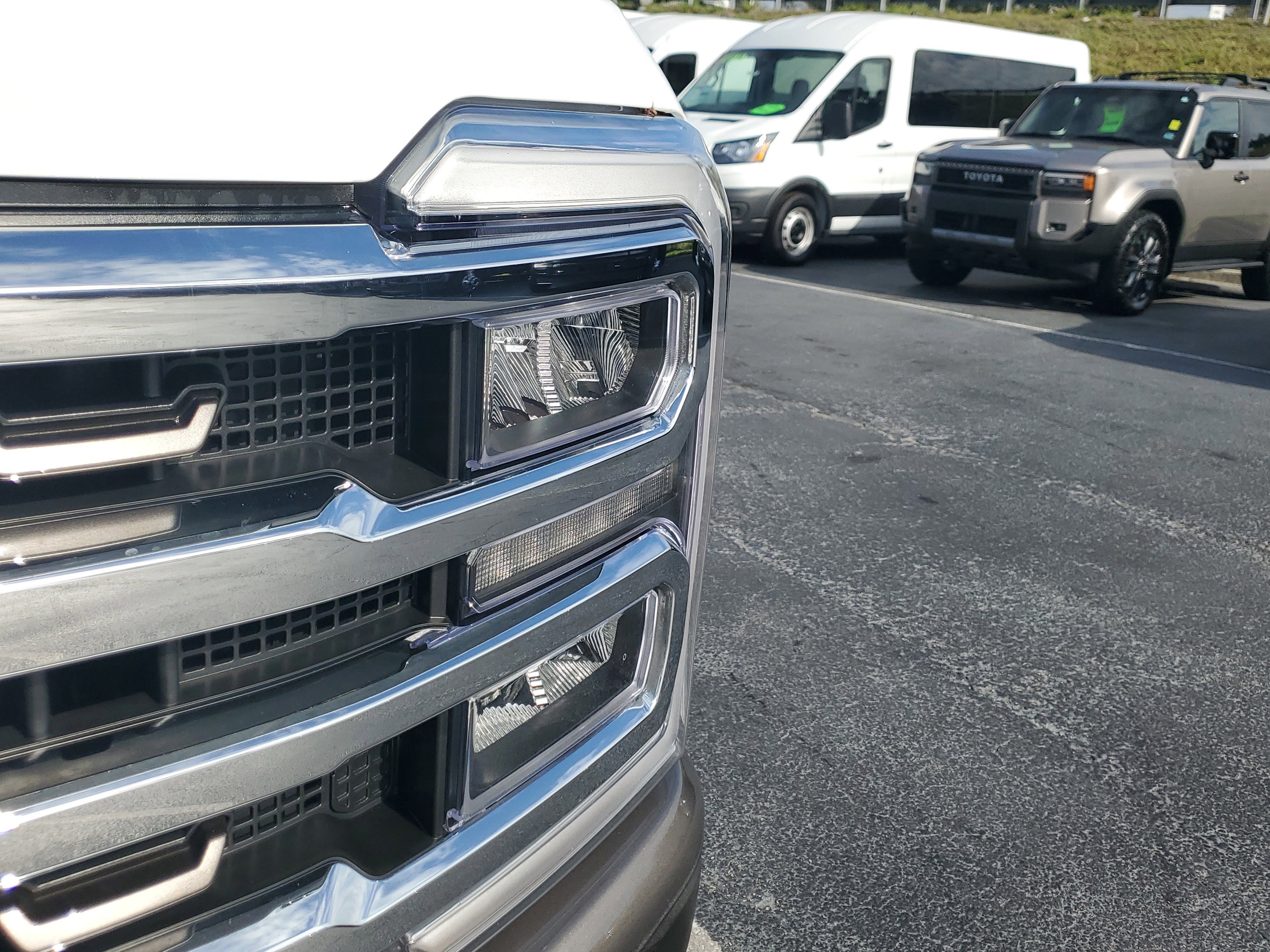 Certified 2023 Ford F350 King Ranch w/ FX4 Off-Road Package image 5