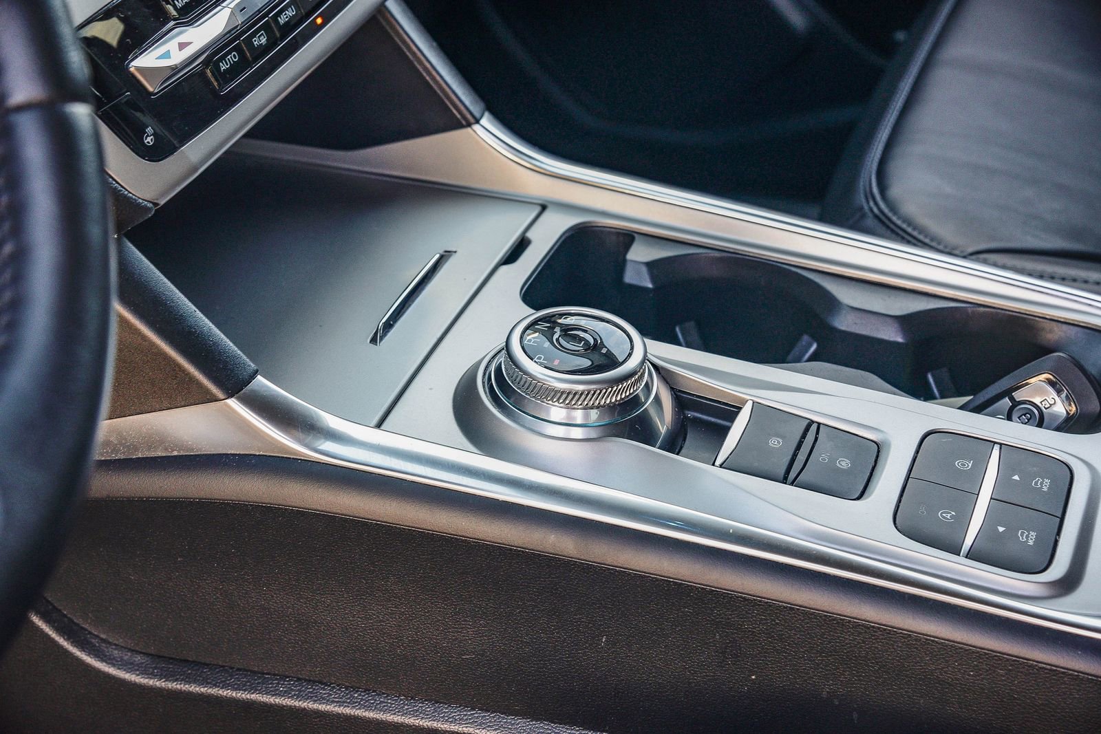 Certified 2023 Ford Explorer XLT w/ Equipment Group 202A image 19