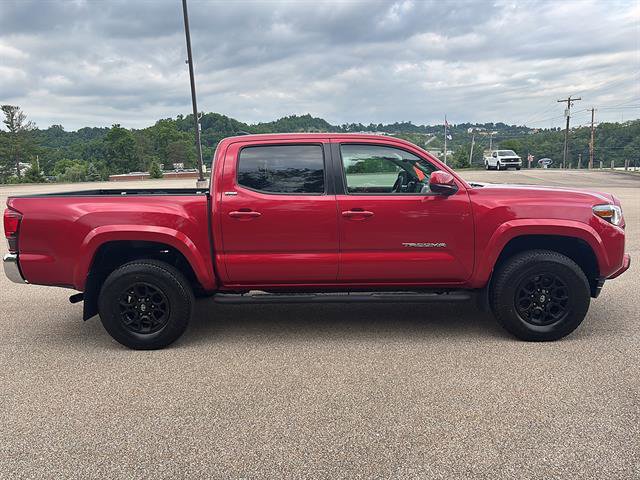 Used 2021 Toyota Tacoma SR5 AWD/4WD image 5