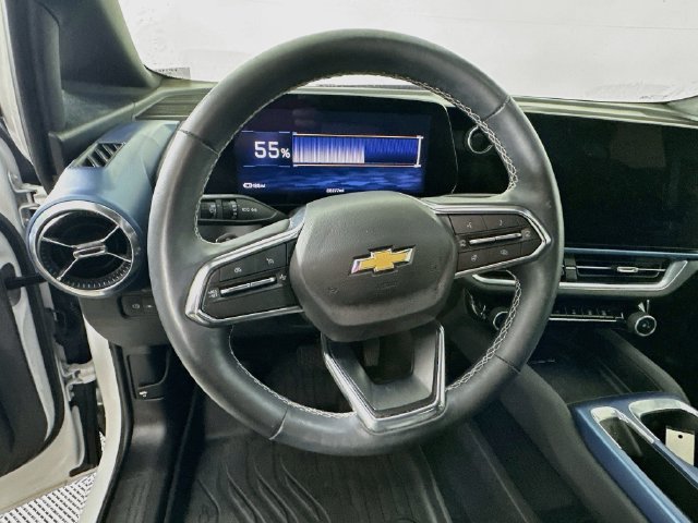 Used 2025 Chevrolet Equinox EV LT w/ Convenience Package FWD image 17
