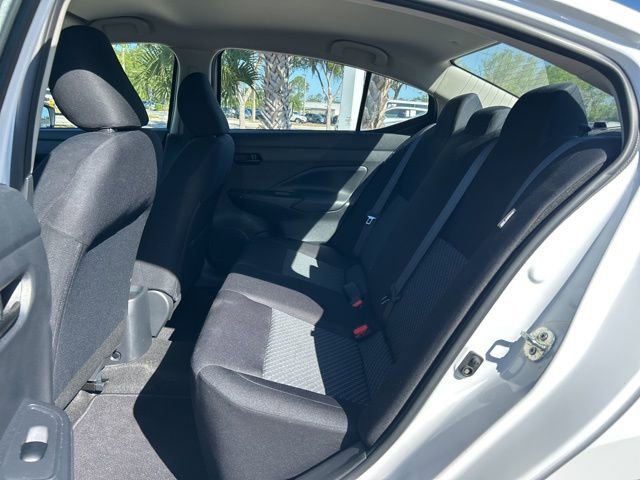 Used 2022 Nissan Versa S FWD image 12