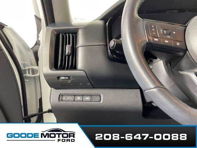 Used 2022 Nissan Pathfinder SL w/ Cargo Package AWD/4WD image 13