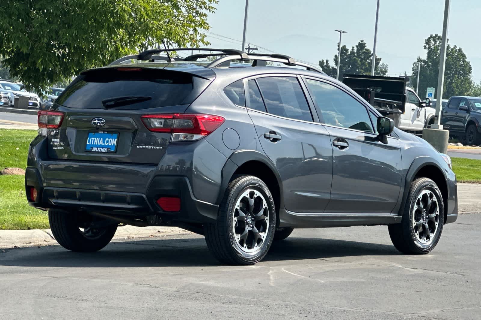 Used 2023 Subaru Crosstrek 2.0i AWD/4WD image 2