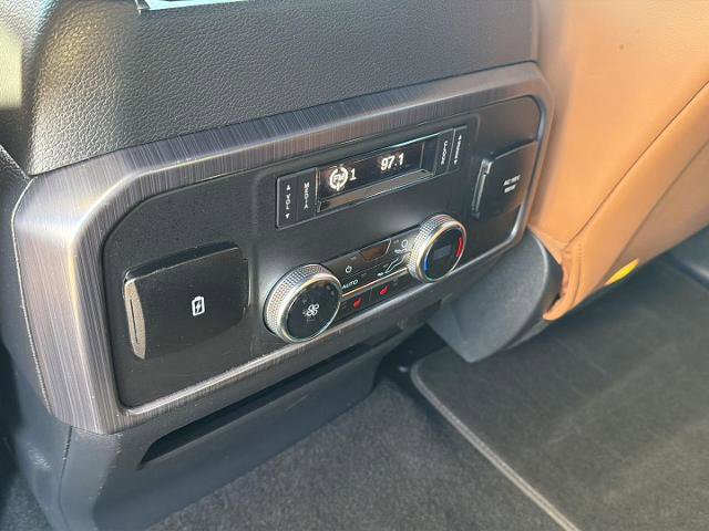 Certified 2024 Ford Expedition Platinum image 30