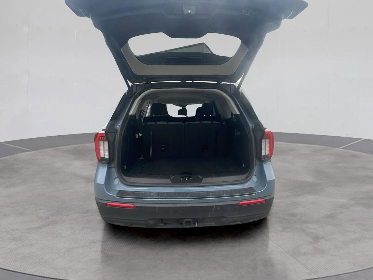 Certified 2025 Ford Explorer Active AWD/4WD image 19