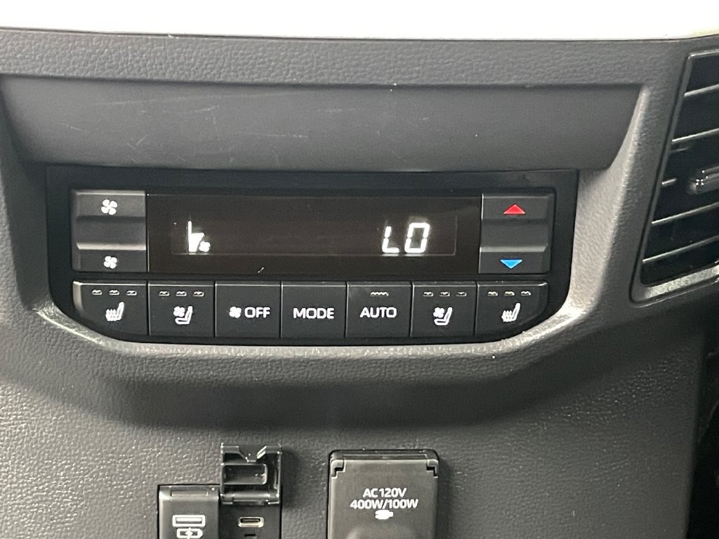 Used 2023 Toyota Sequoia Capstone AWD/4WD image 32