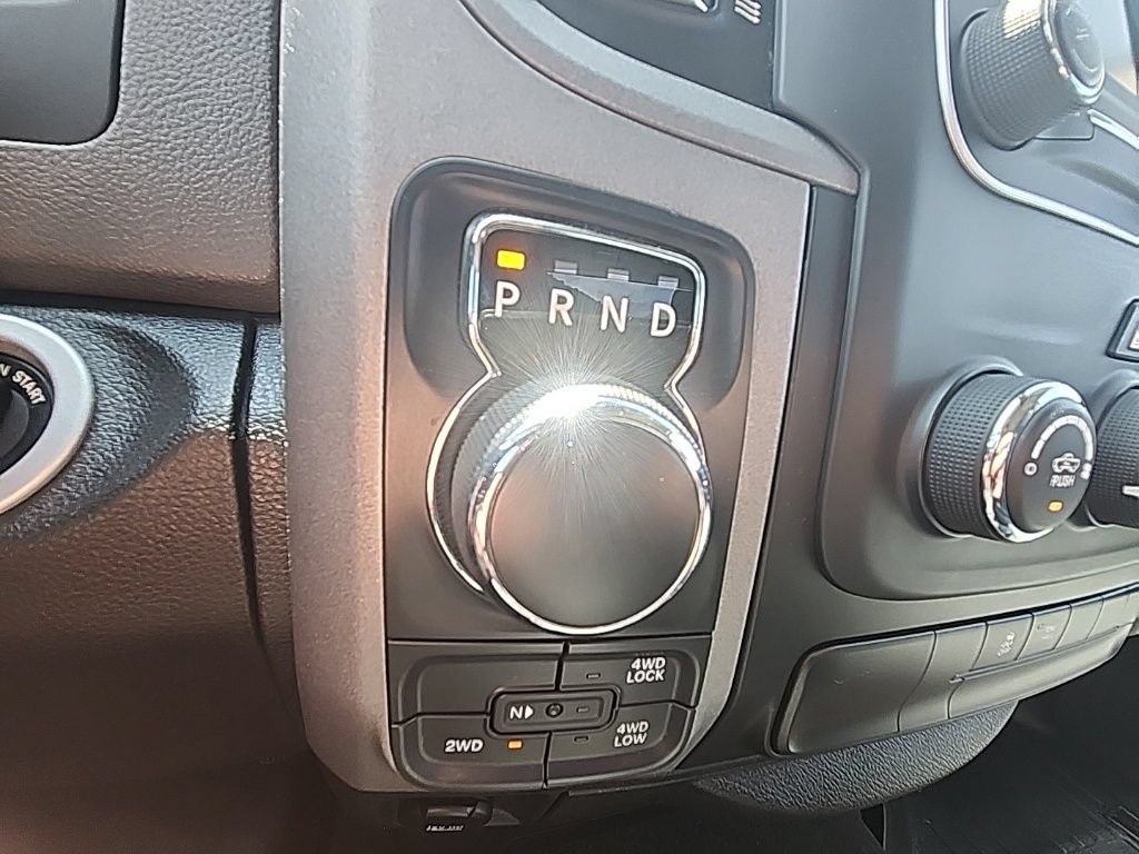 Used 2017 RAM 1500 Express AWD/4WD image 18