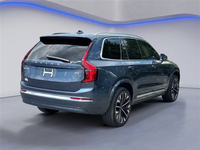 Used 2025 Volvo XC90 B5 Plus AWD/4WD image 3
