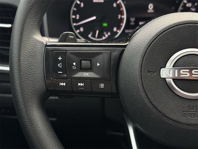 Used 2023 Nissan Rogue SV image 20