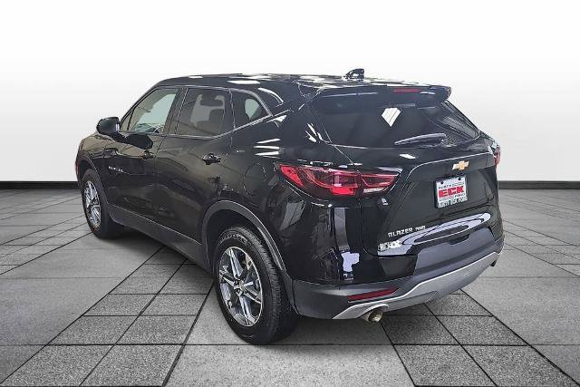 Used 2025 Chevrolet Blazer LT AWD/4WD image 7