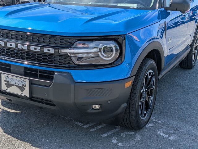 Certified 2025 Ford Bronco Sport Outer Banks w/ Outer Banks Tech Package+ AWD/4WD image 10