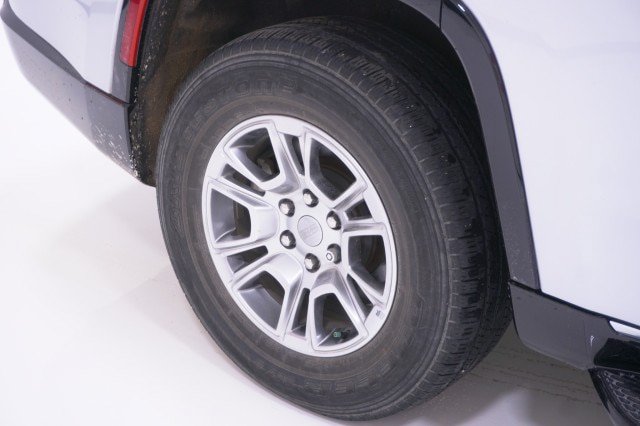 Used 2024 Jeep Wagoneer 4WD image 6