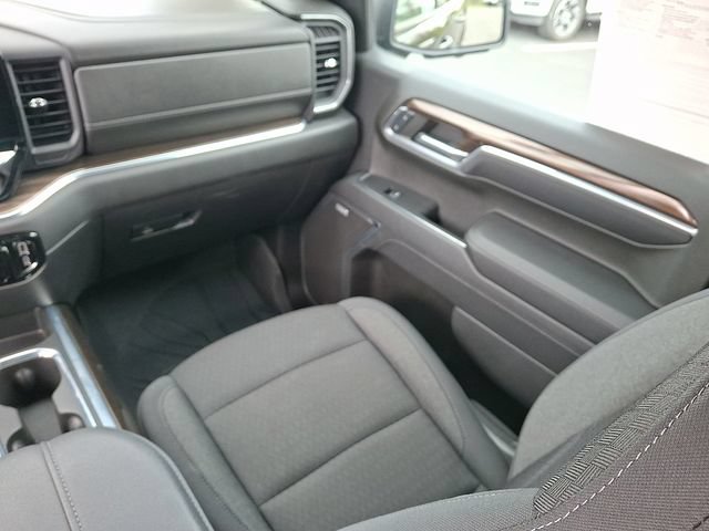 Used 2023 Chevrolet Silverado 1500 RST w/ Convenience Package II AWD/4WD image 19