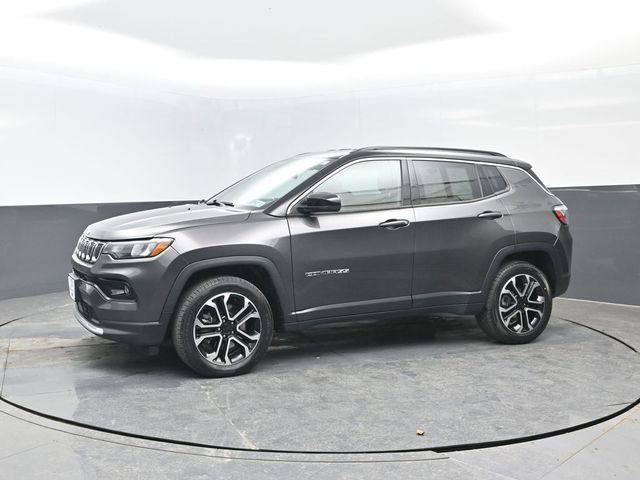 Used 2023 Jeep Compass Limited AWD/4WD image 4
