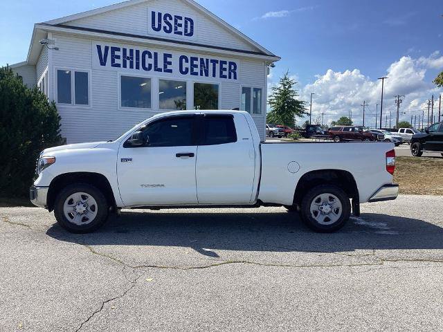 Used 2020 Toyota Tundra SR5 AWD/4WD image 3