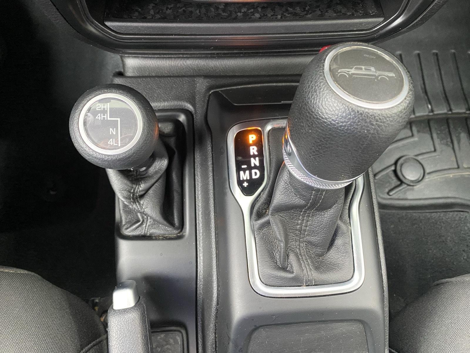 Used 2022 Jeep Gladiator Sport AWD/4WD image 23