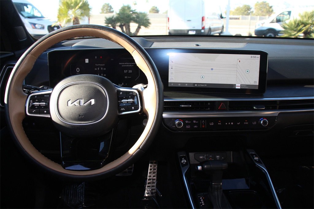 Used 2024 Kia Sorento SX Prestige w/ Olive Brown Leather Package image 17