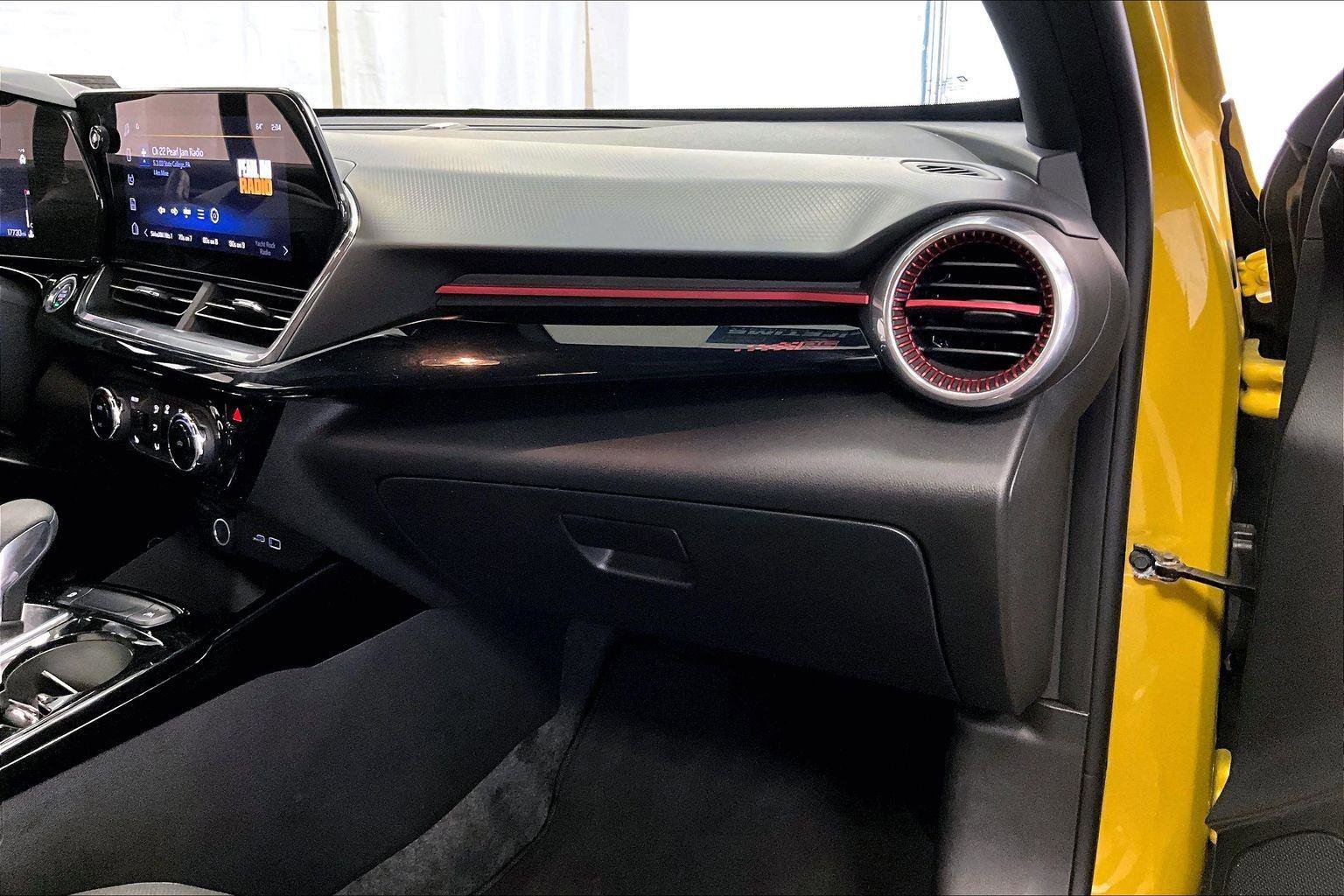 Used 2024 Chevrolet Trax RS w/ Driver Confidence Package image 15