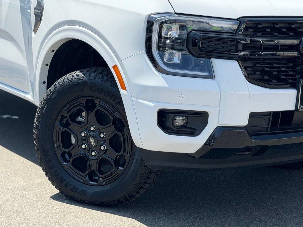 Certified 2025 Ford Ranger Lariat w/ Black Appearance Package AWD/4WD image 5