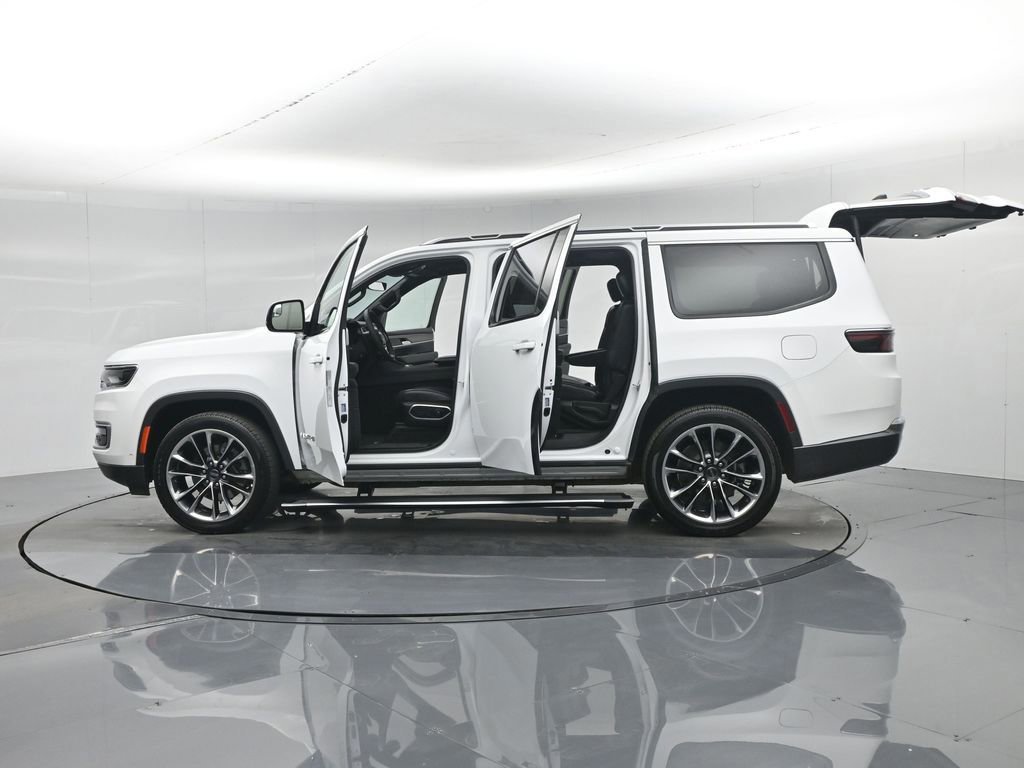 Used 2022 Jeep Wagoneer Series III w/ Premium Group I image 68