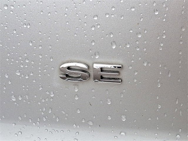 Certified 2017 Ford C-MAX Energi SE w/ Equipment Group 401A image 30