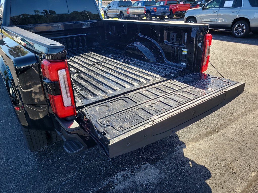 Certified 2024 Ford F450 Limited w/ FX4 Off-Road Package AWD/4WD image 8